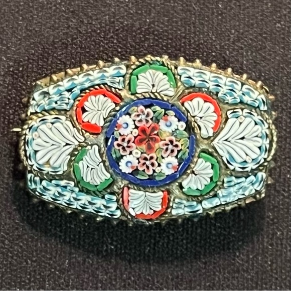 1920'S ANTIQUE ITALIAN
MICRO MOSAIC PIN
MICROMOSAIC - Picture 4 of 11